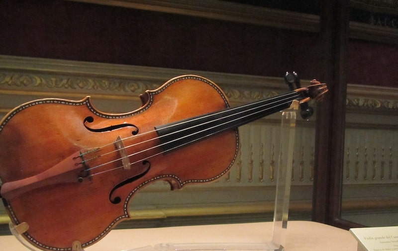 violin stradivarius